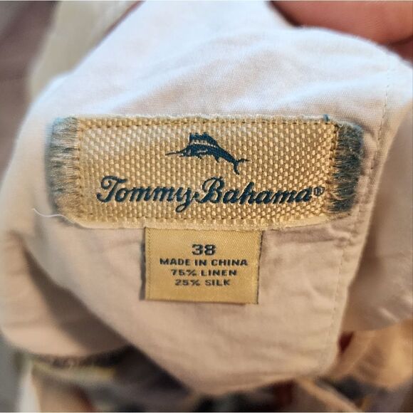 Men's Tommy Bahama flat front shorts' size 38 - Picture 3 of 3